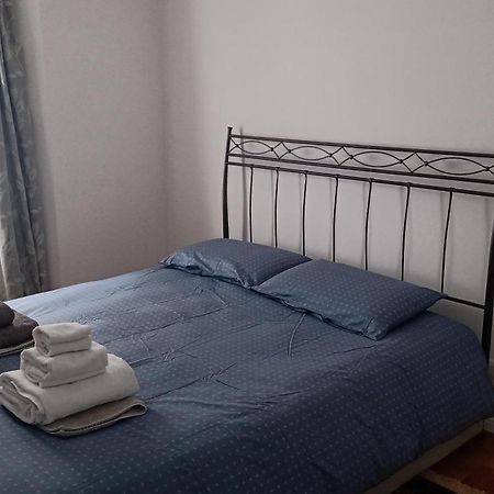 Casa Renova, Intero Appartamento, 2 Camere, Max 4 Ospiti, Trieste Zona Storica Exterior foto