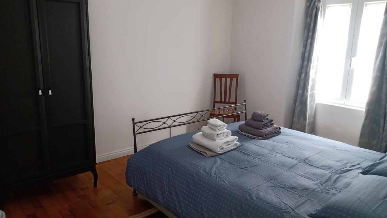 Casa Renova, Intero Appartamento, 2 Camere, Max 4 Ospiti, Trieste Zona Storica Exterior foto